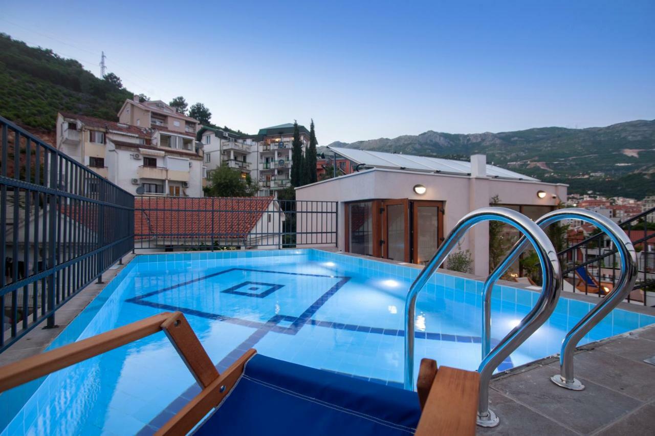 Hotel Twelve By Aycon Budva Kültér fotó